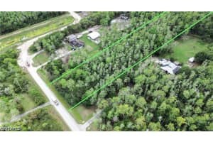 10th AVE SE, Naples, FL 34117 - MLS#226014555
