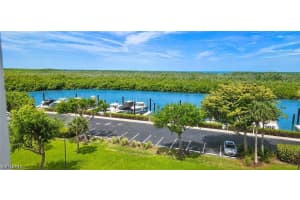 13105 Vanderbilt Drive, Naples, FL 34110 - MLS#226014570