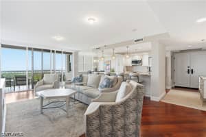 6585 Nicholas Boulevard, Naples, FL 34108 - MLS#226014572