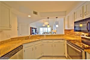 9590 Victoria Lane, Naples, FL 34109 - MLS#226014596