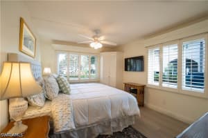 388 4th Avenue, Naples, FL 34102 - MLS#226014681