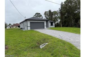 900 Alaska Avenue, Lehigh Acres, FL 33971 - MLS#226014688