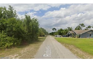 1019 Robert Avenue, Lehigh Acres, FL 33936 - MLS#226014710