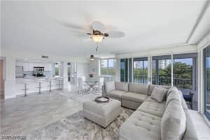25 Bluebill Avenue, Naples, FL 34108 - MLS#226014737