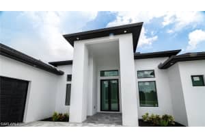649 Golden Gate Boulevard, Naples, FL 34120 - MLS#226014788