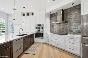 1835 Les Chateaux Boulevard, Naples, FL 34109 - MLS#226014822