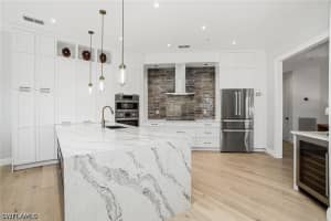 1835 Les Chateaux Boulevard, Naples, FL 34109 - MLS#226014822