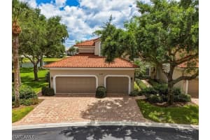 6210 Reserve Cir 501, Naples