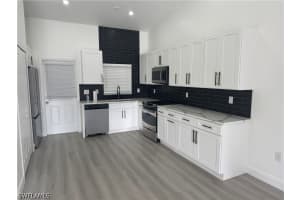 7296 Pebble Beach Rd, Fort Myers