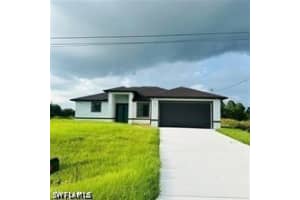 545 Trinity St E, Lehigh Acres