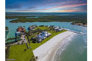 100 & 104 Bay Road, Naples, FL 34102 - MLS#226014932