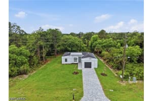 669 Windermere Drive, Lehigh Acres, FL 33972 - MLS#226014954