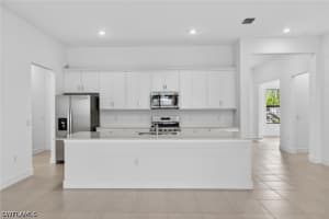 24605 Marina Del Ray Drive, Bonita Springs, FL 34135 - MLS#226014969