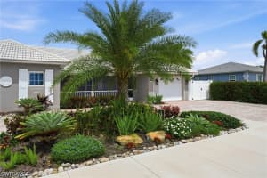 813 Barfield Drive, Marco Island, FL 34145 - MLS#226014983