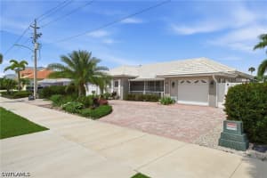 813 Barfield Drive, Marco Island, FL 34145 - MLS#226014983