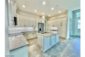 6361 Arriba Ave, Naples