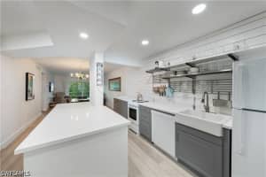 72 7th Street, Naples, FL 34102 - MLS#226015021