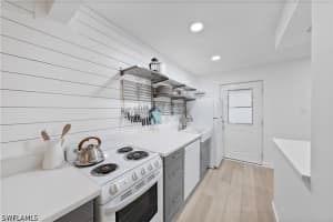 72 7th Street, Naples, FL 34102 - MLS#226015021