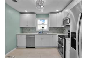 1494 Trafalgar Lane, Naples, FL 34116 - MLS#226015023