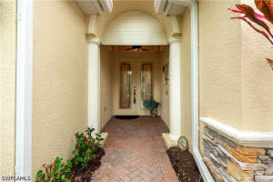 5725 Lago Villaggio Way, Naples, FL 34104 - MLS#226015045