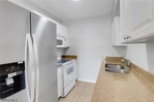 4635 Bayshore Dr P4, Naples