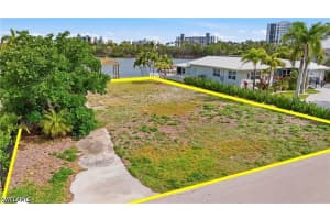 8061 Lagoon Road, Fort Myers Beach, FL 33931 - MLS#226015111