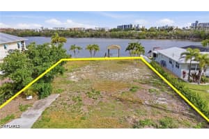 8061 Lagoon Road, Fort Myers Beach, FL 33931 - MLS#226015111