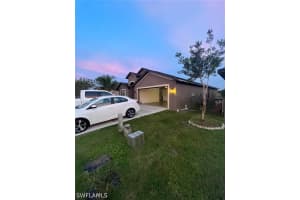 742 Center Lake Street, Lehigh Acres, FL 33974 - MLS#226015116