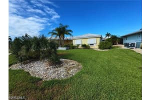 12 Bayview Boulevard, Fort Myers Beach, FL 33931 - MLS#226015117