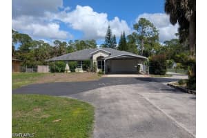 1390 19th Street, Naples, FL 34117 - MLS#226015125