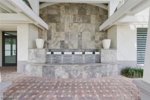 430 Cove Tower Drive, Naples, FL 34110 - MLS#226015128