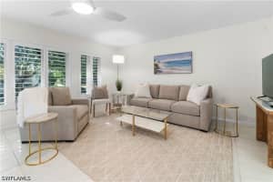 290 4th Street, Naples, FL 34102 - MLS#226015152
