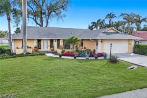 111 Blue Ridge Drive, Naples, FL 34112 - MLS#226015162