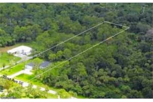 3762 32nd AVE SE, Naples, FL 34117 - MLS#226015188