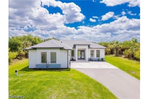 808 37th Avenue, Naples, FL 34120 - MLS#226015221