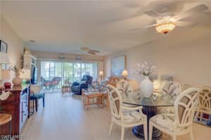 325 Charlemagne Boulevard, Naples, FL 34112 - MLS#226015225