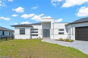 2304 23rd Avenue, Cape Coral, FL 33993 - MLS#226015274