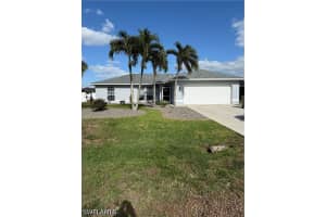 43 13th Avenue, Cape Coral, FL 33909 - MLS#226015288
