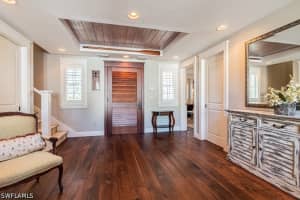 287 11th Avenue, Naples, FL 34102 - MLS#226015302