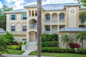 825 Bentwater Cir 101, Naples