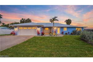 8009 Lagoon Road, Fort Myers Beach, FL 33931 - MLS#226015326