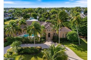 550 21st Avenue, Naples, FL 34102 - MLS#226015328