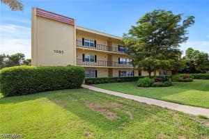 1085 Forest Lakes Drive, Naples, FL 34105 - MLS#226015333