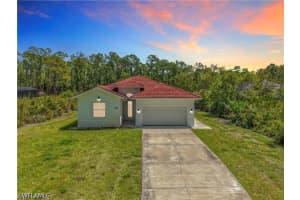 594 31st Street, Naples, FL 34120 - MLS#226015349