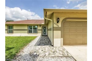 2200 45th Terrace, Naples, FL 34116 - MLS#226015358