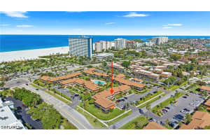 20 Greenbrier Street, Marco Island, FL 34145 - MLS#226015361