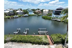 205 Bayfront Drive, Bonita Springs, FL 34134 - MLS#226015378