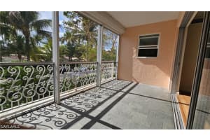 301 6th Avenue, Naples, FL 34102 - MLS#226015393