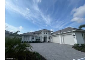 9408 Loquat Ln, Naples