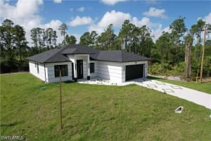 1126 Crestwood Street, Lehigh Acres, FL 33974 - MLS#226015409